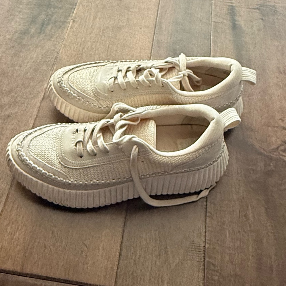 Dolce vita sneakers